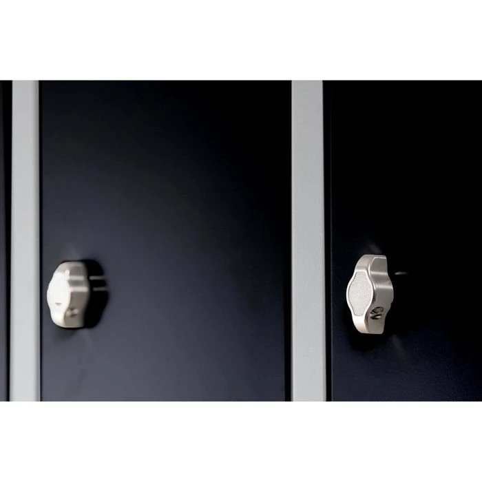 G-Office Spind WRC/4.18117, Drehriegelschloss, 4 Abteile Mit Sockel, BxT: 117 X 50cm, Anthrazit 8 G-Office Spind WRC/4.18117, Drehriegelschloss, 4 Abteile Mit Sockel, BxT: 117 X 50cm, Anthrazit – Bild 6